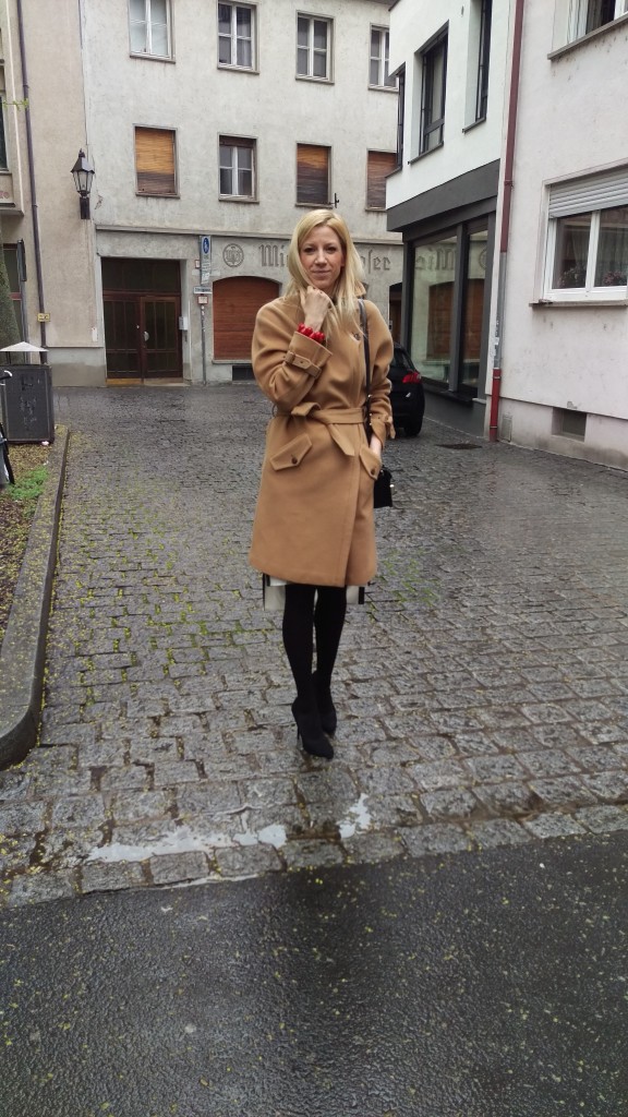 Stiti ce este ciudat in Germania? Eu purtand tocui... :)