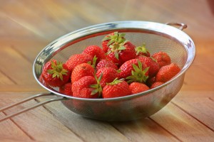 Simple si delicioase: 3 retete de smoothie cu fructe de padure